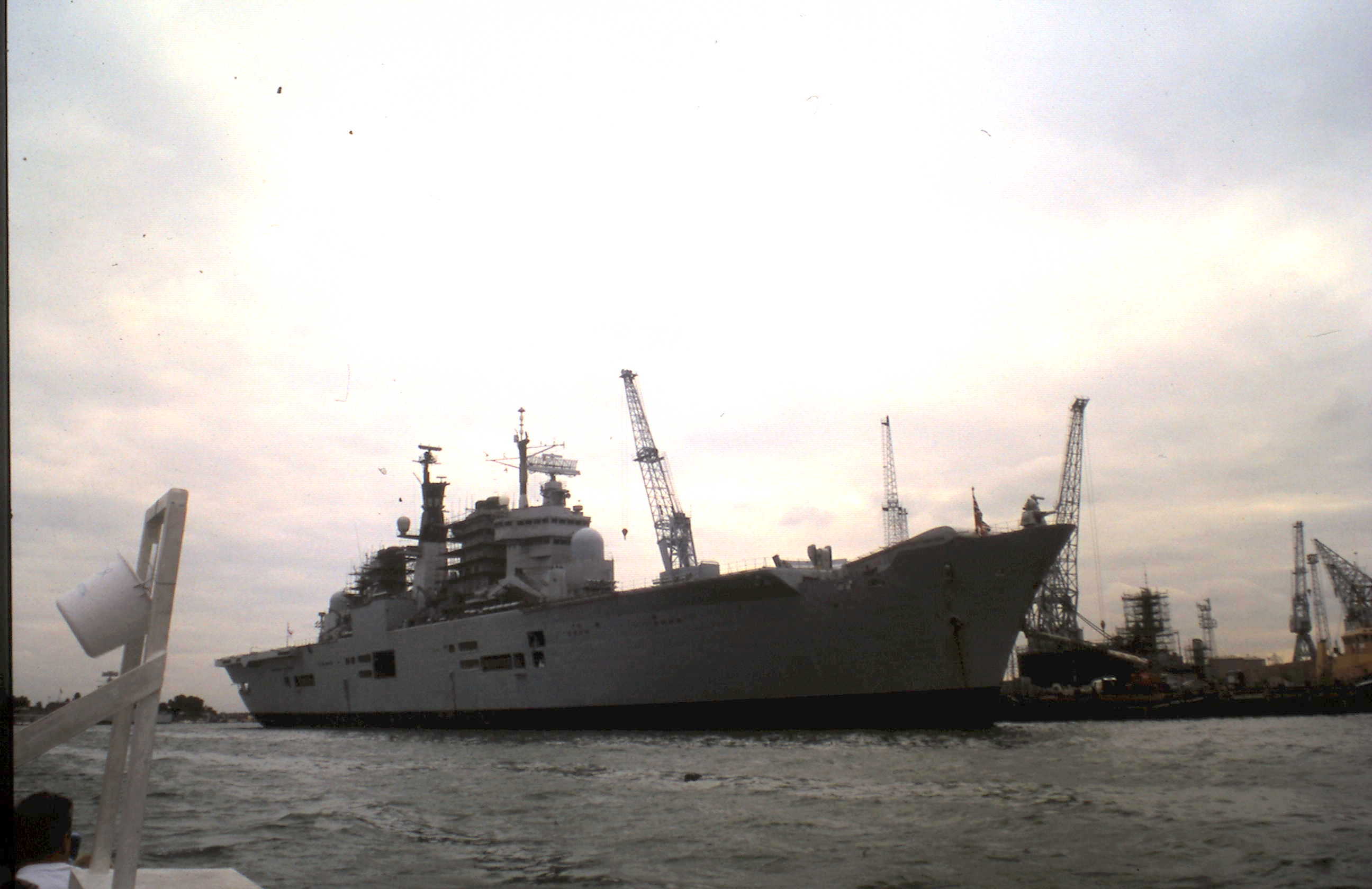 1982 1995-08-15 Portsmouth Ft Invincible